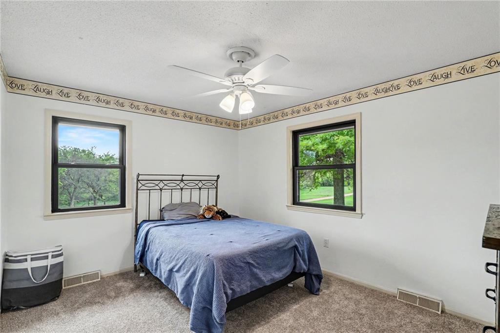 300 East Casey Road Lone Jack, MO 64070 - Photo 11 of 46