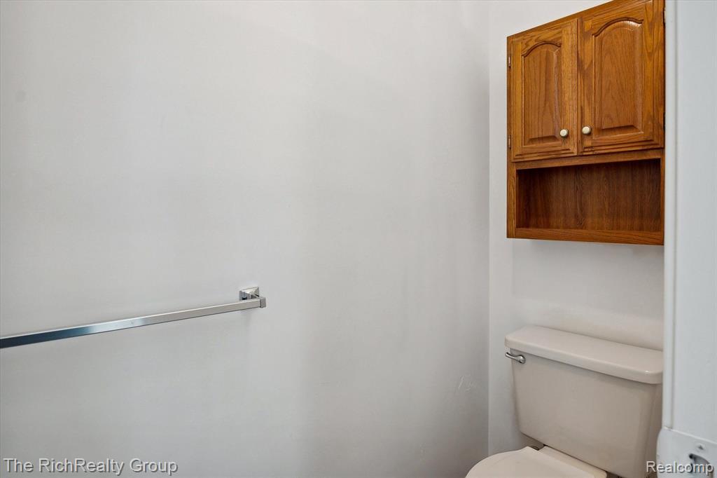 46471 Doubletree Road Canton, MI 48187 - Photo 28 of 52