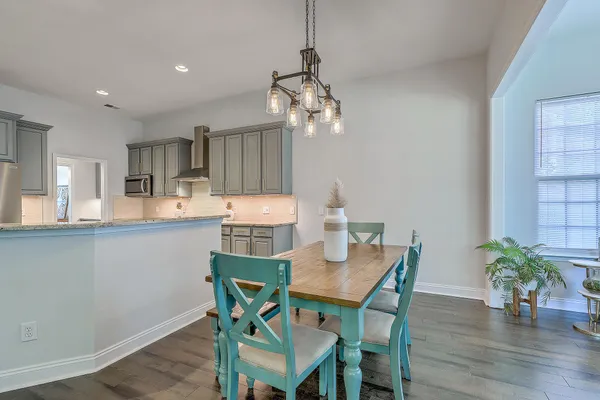 $568,800 | 139 Back Tee Circle, Summerville, SC 29485