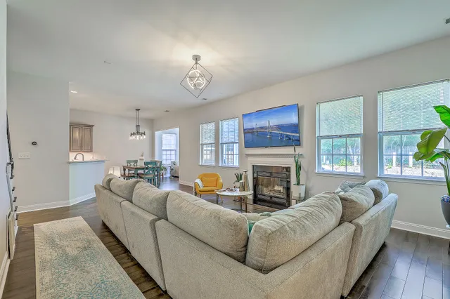 $569,900 | 139 Back Tee Circle, Summerville, SC 29485