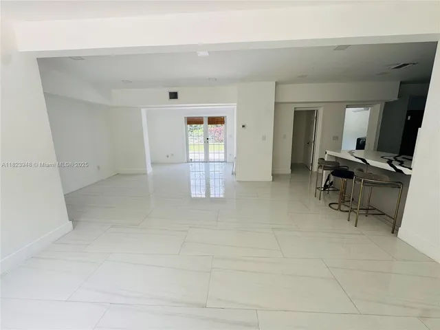 $4,499 | 516 Lavilla Drive, Miami Springs, FL 33166