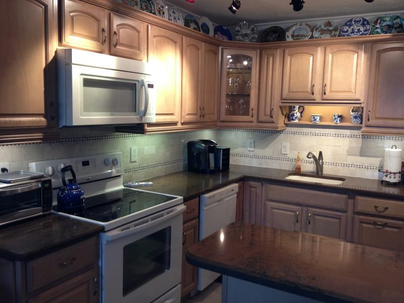 1631 Riverview Road, Unit 602 Deerfield Beach, FL 33441 - Photo 5 of 26 Nice Kitchen!