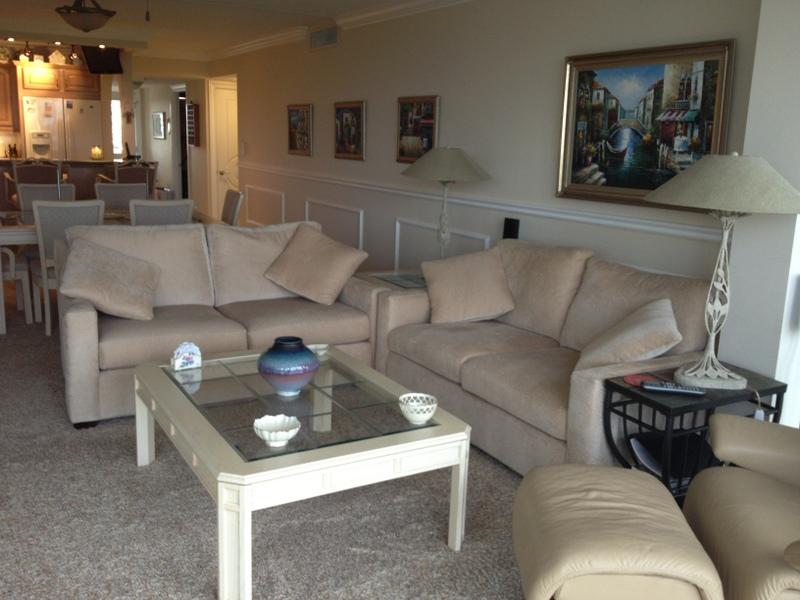 1631 Riverview Road, Unit 602 Deerfield Beach, FL 33441 - Photo 9 of 26 Living Rm