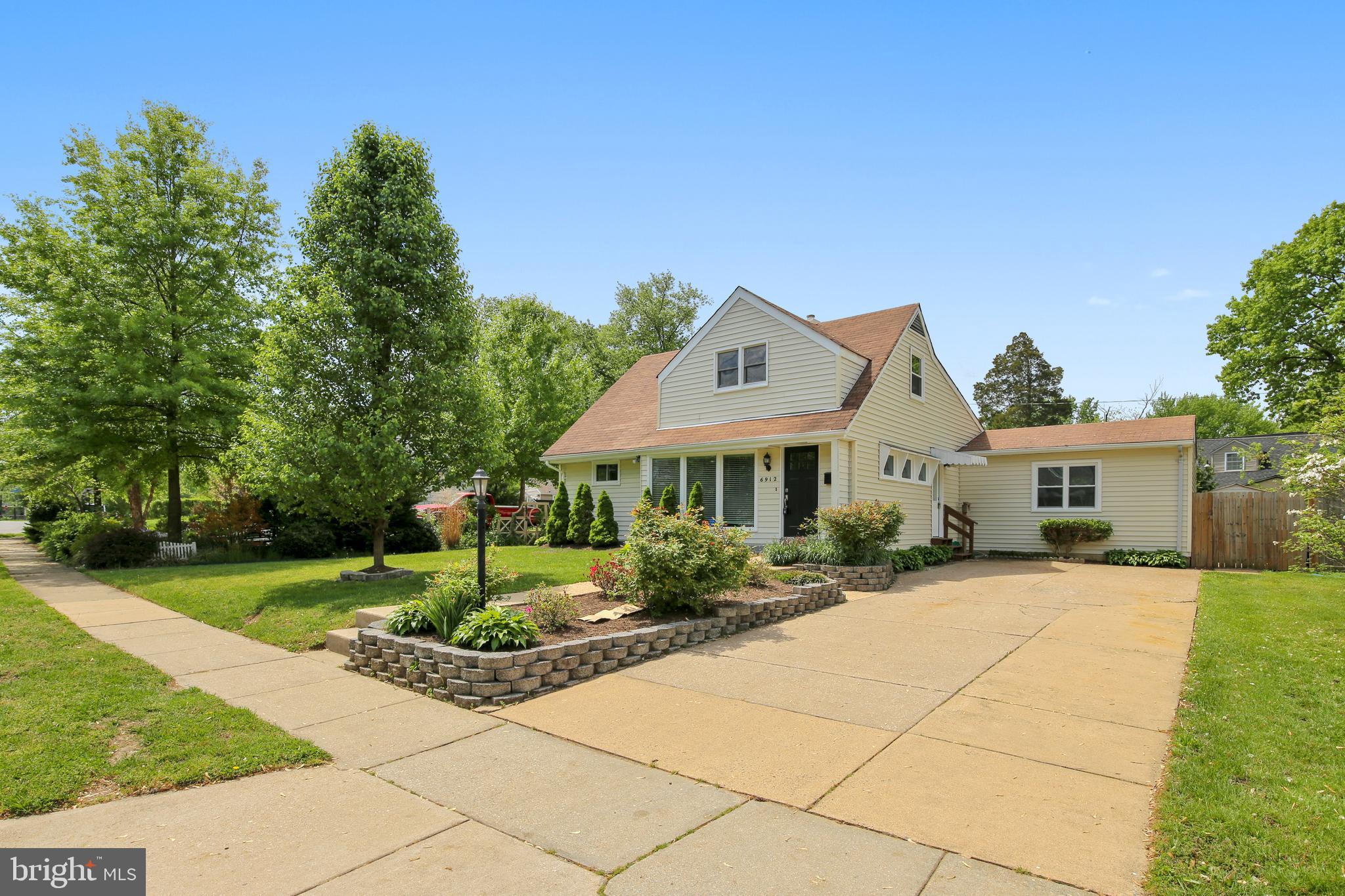 6912 Quander Road Alexandria, VA 22307 - Photo 2 of 30