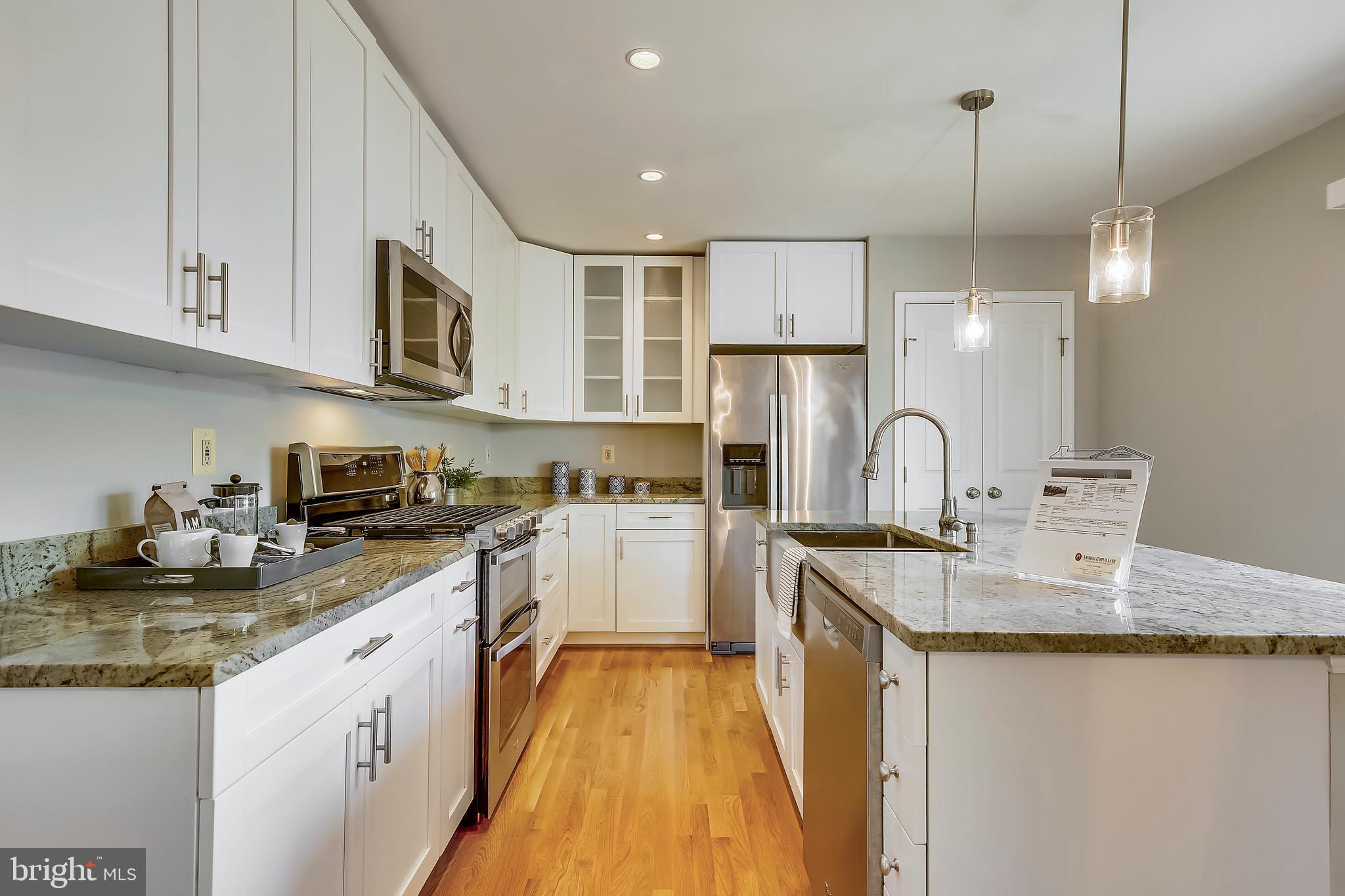 6912 Quander Road Alexandria, VA 22307 - Photo 5 of 30