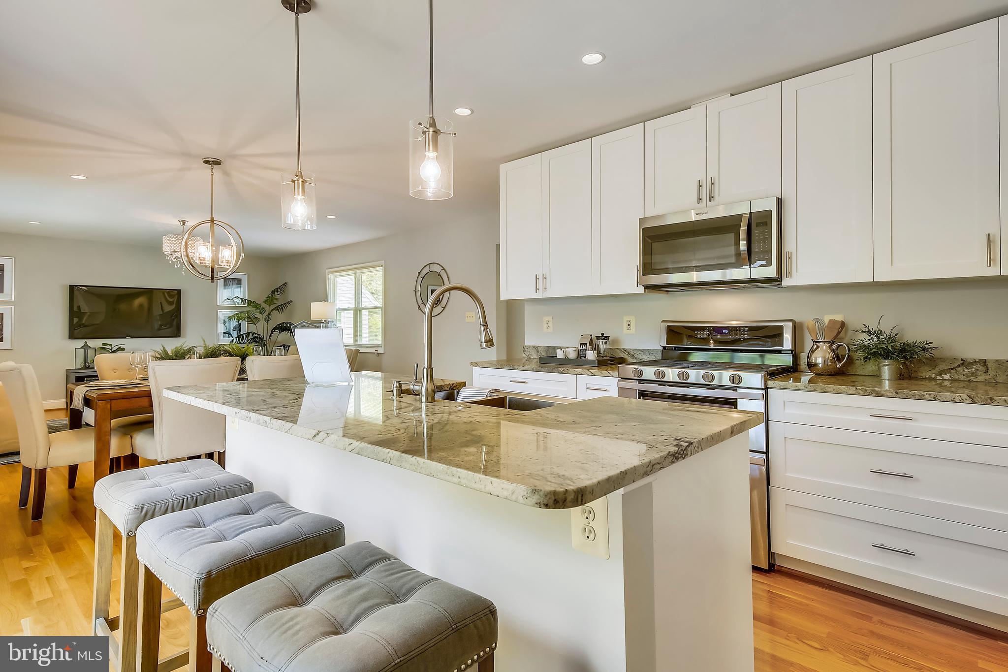 6912 Quander Road Alexandria, VA 22307 - Photo 6 of 30