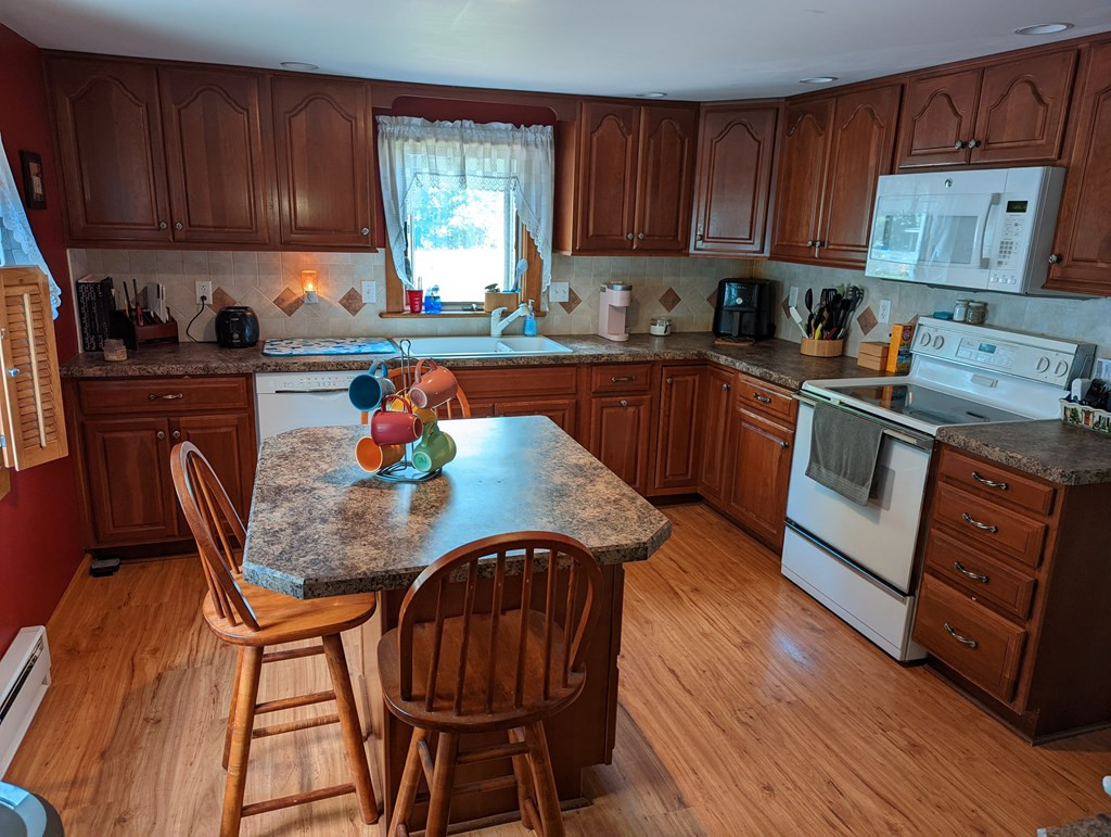 21 Riverside Avenue Plattsburgh, NY 12901 - Photo 17 of 28 Gallery Image 17