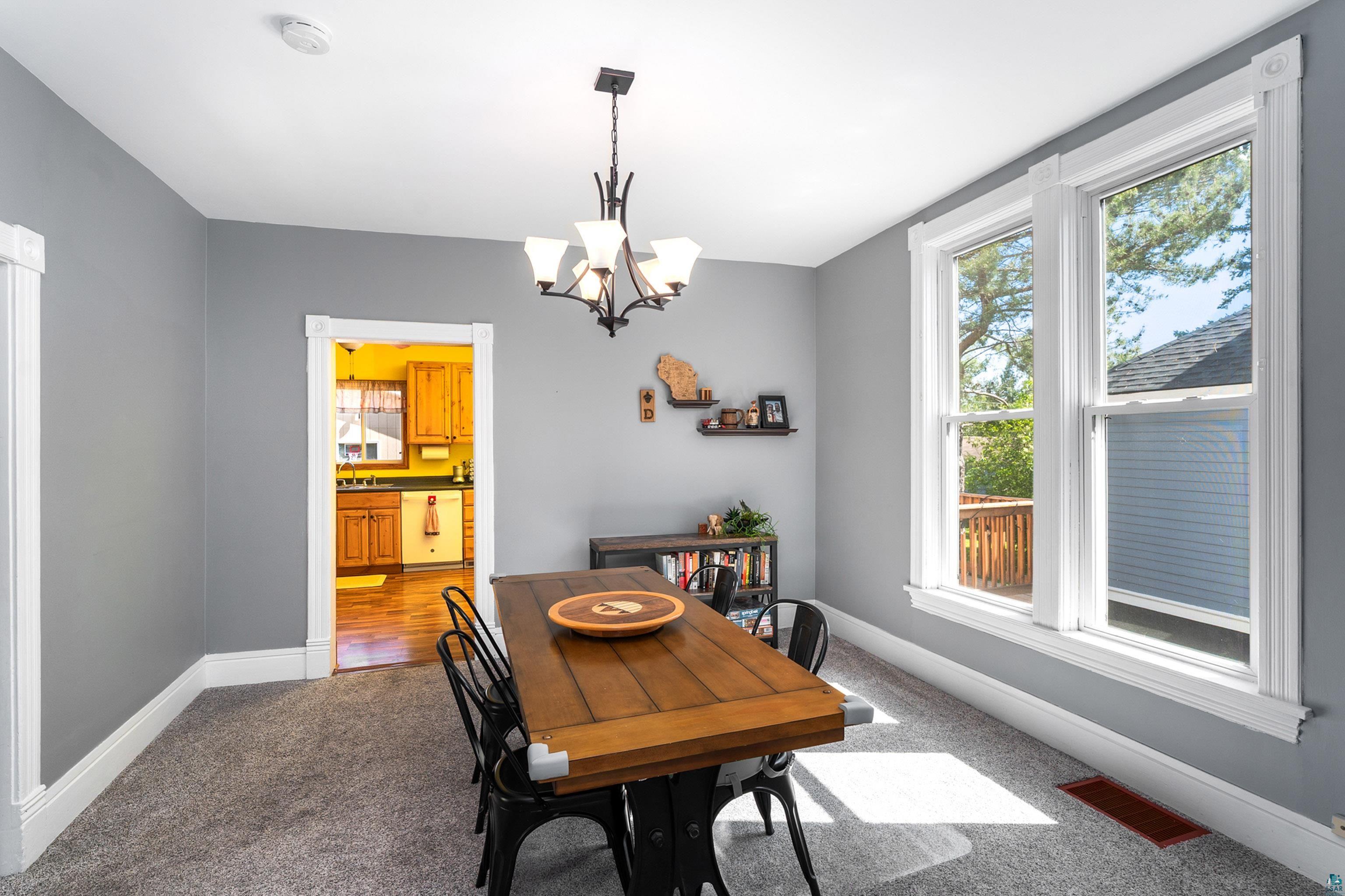5005 Tioga Street Duluth, MN 55804 - Photo 14 of 55