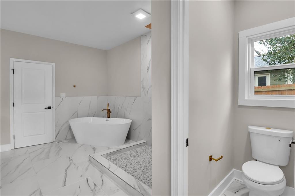 1436 Mercer Avenue Atlanta, GA 30337 - Photo 18 of 39