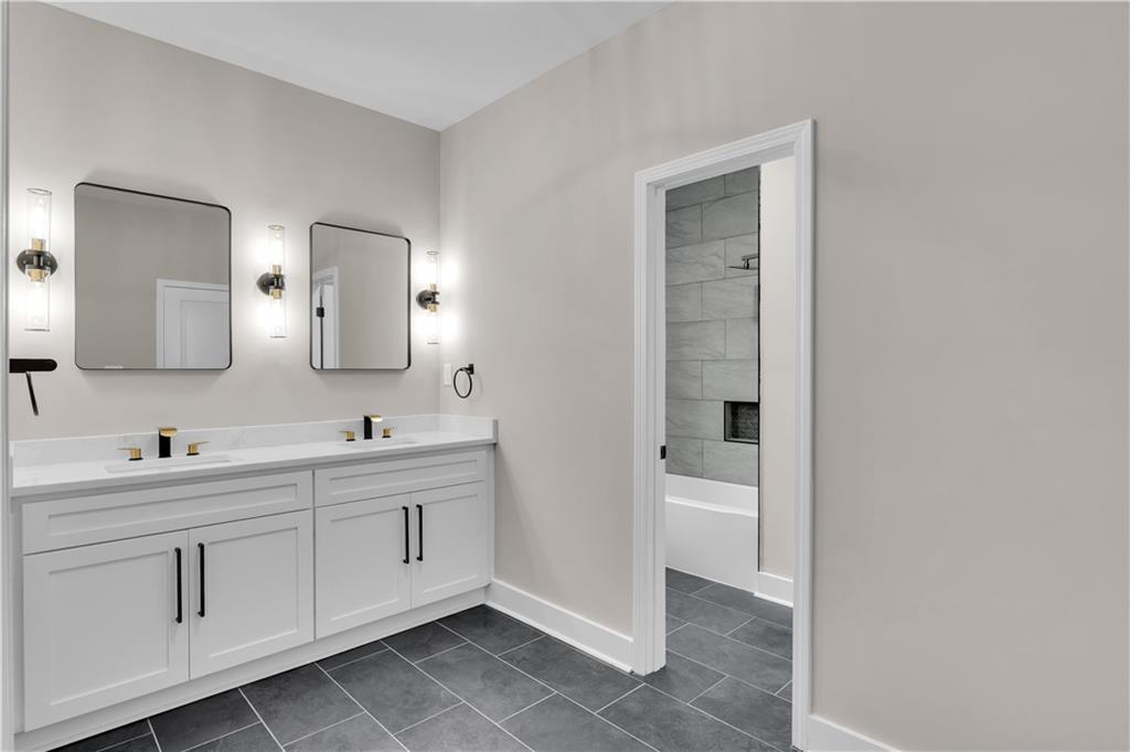 1436 Mercer Avenue Atlanta, GA 30337 - Photo 30 of 39