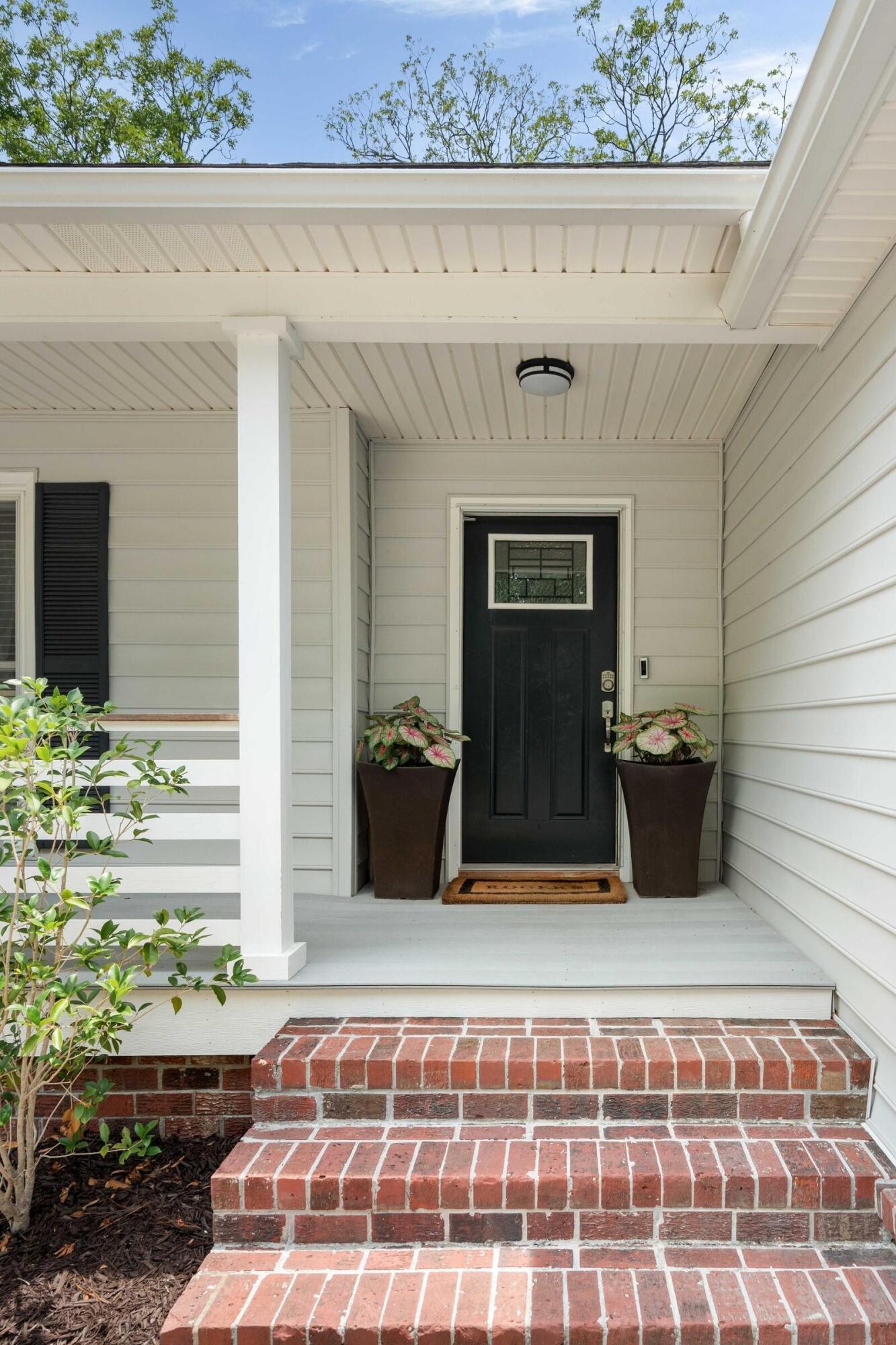 1633 Longview Road Mount Pleasant, SC 29464 - Photo 5 of 29