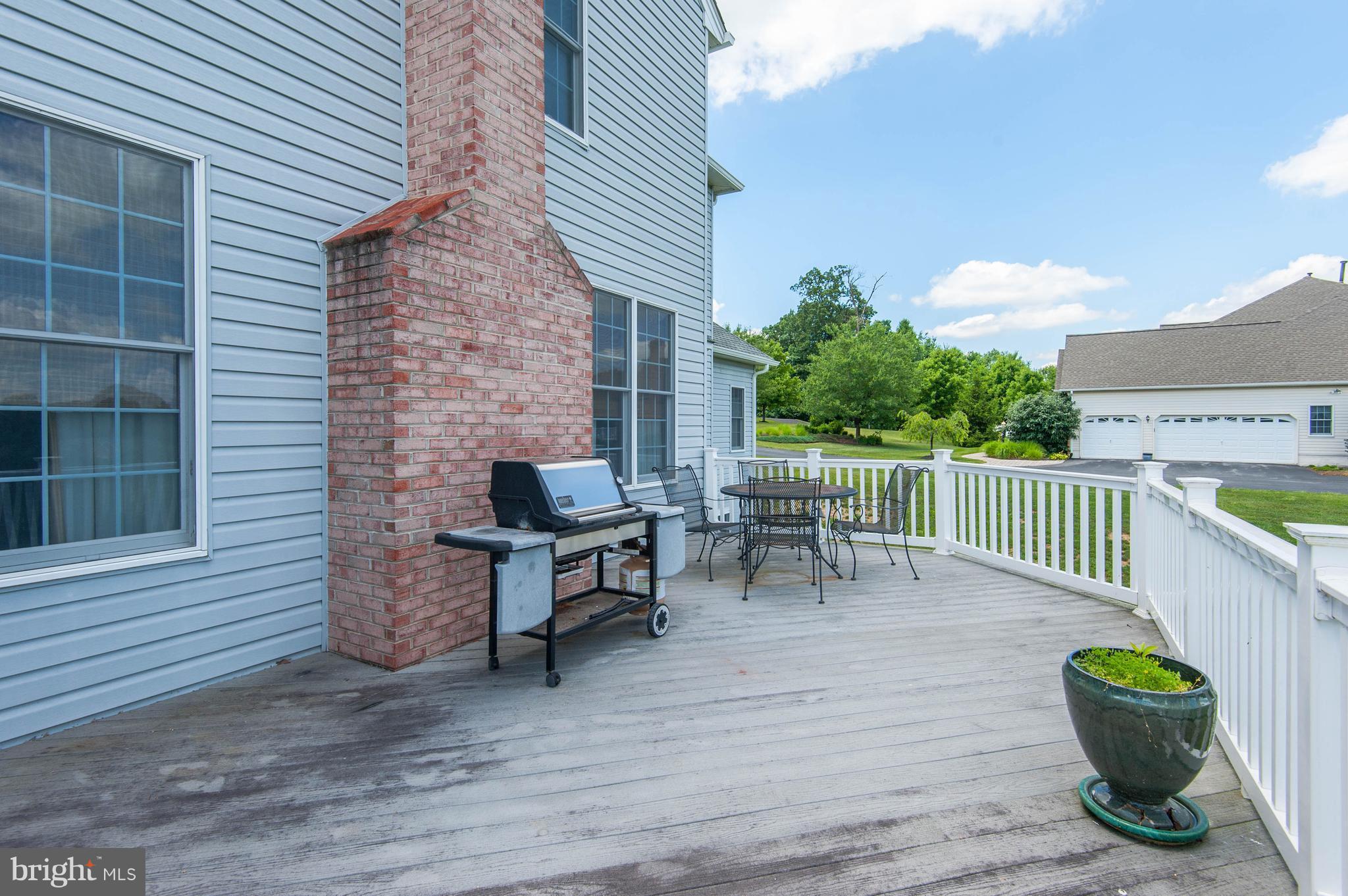 15174 Sapling Ridge Drive Dayton, MD 21036 - Photo 25 of 30 Exterior (Rear)