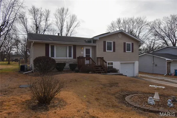 $230,000 | 927 West Corbin Street, Bethalto, IL 62010