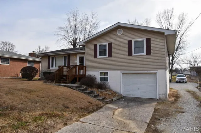 $230,000 | 927 West Corbin Street, Bethalto, IL 62010