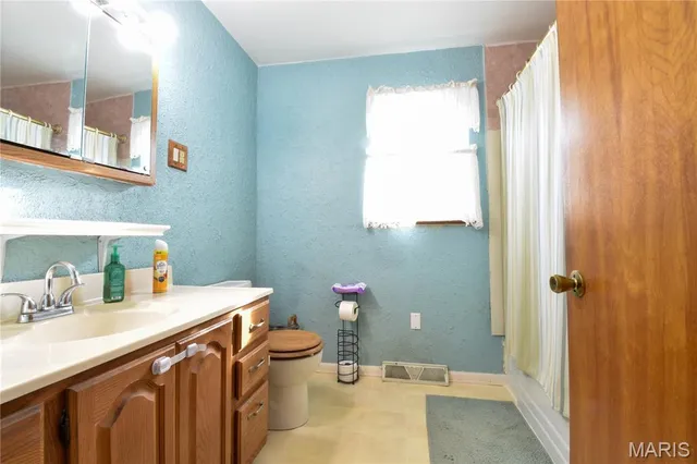 $230,000 | 927 West Corbin Street, Bethalto, IL 62010