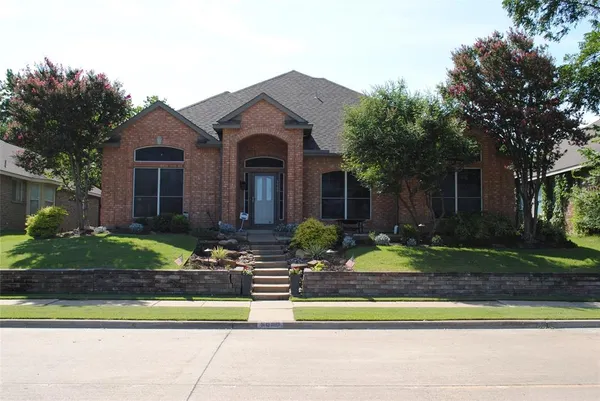$467,000 | 5080 Lakeshore Boulevard, The Colony, TX 75056