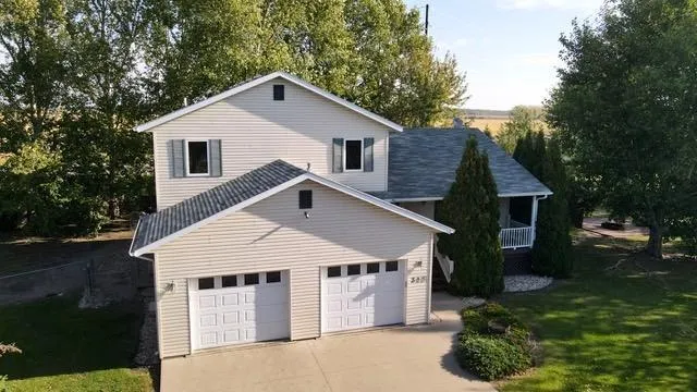 $349,900 | 322 Oriole Avenue North, Thief River Falls, MN 56701