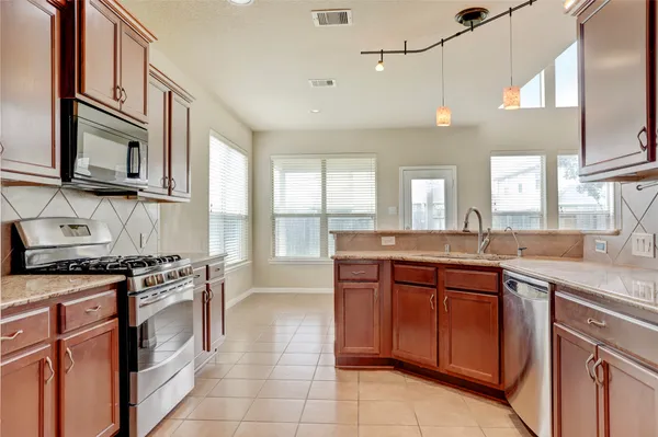 $2,800 | 6007 Pomme Bay Pass, Missouri City, TX 77459