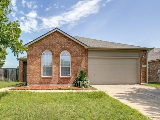 $1,950 | 1306 Shelby Court, Wylie, TX 75098