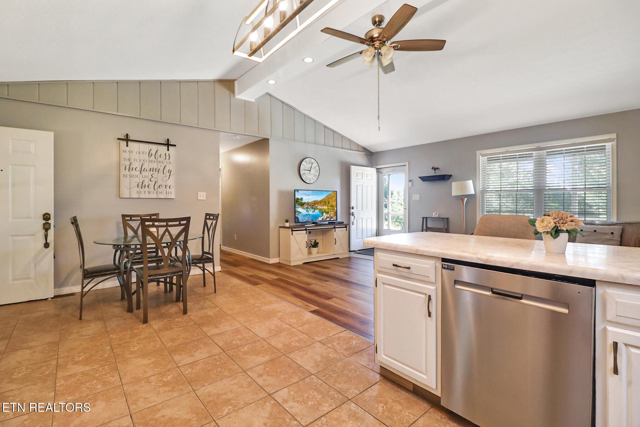 122 Frankfort Road Lancing, TN 37770 - Photo 9 of 60 Dining Room