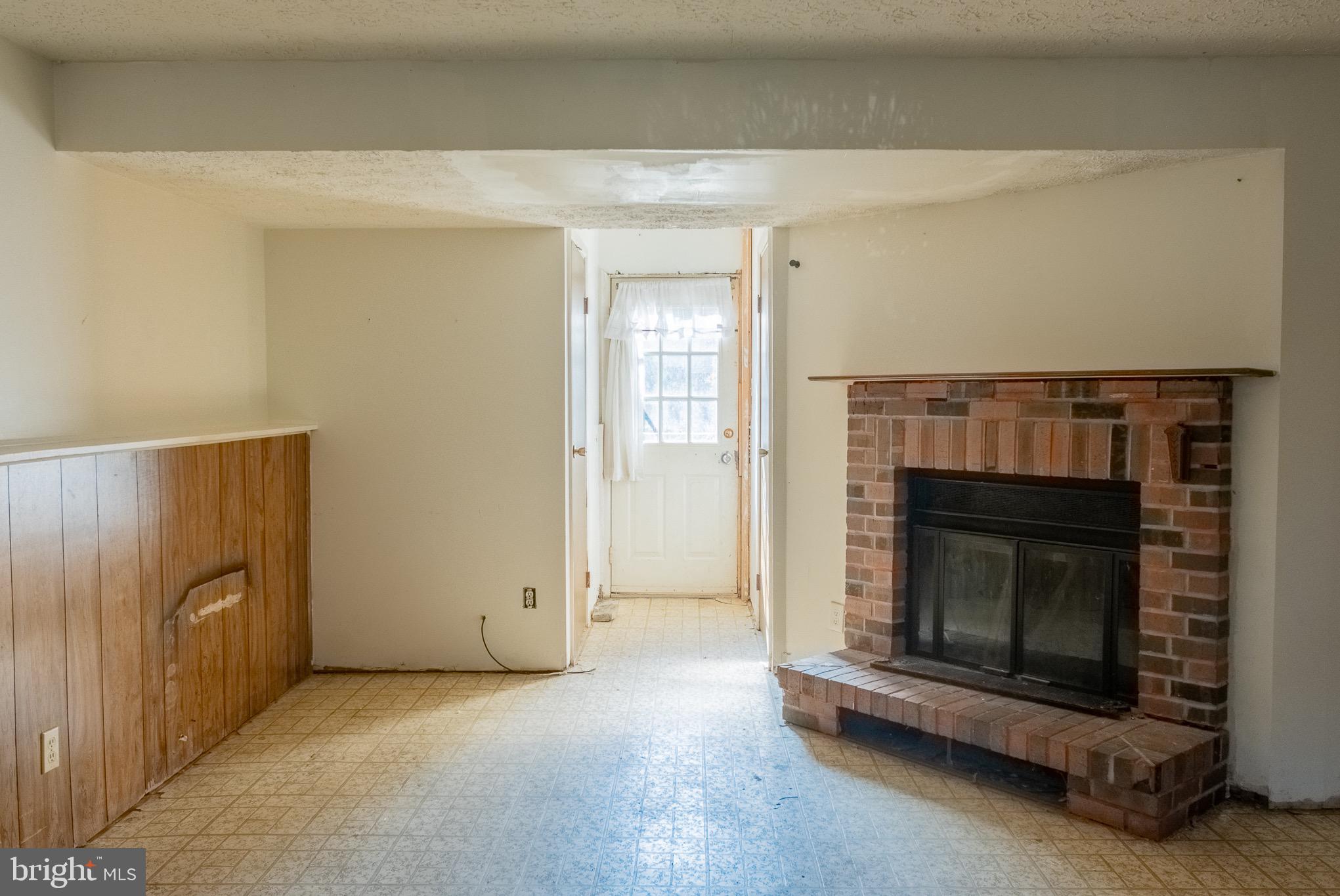 452 Center Street Frederick, MD 21701 - Photo 10 of 29