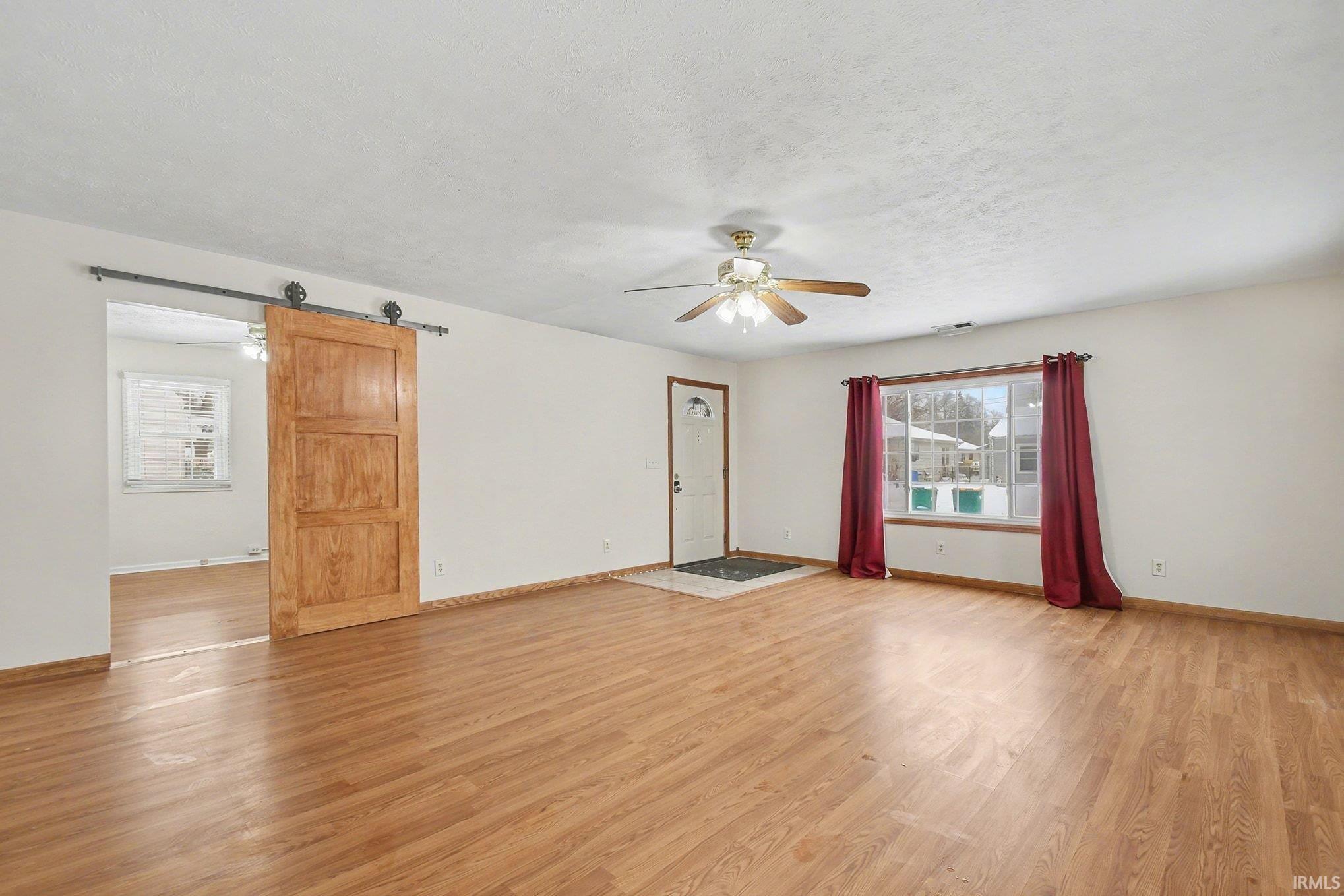 720 Hubbard Street Mishawaka, IN 46544 - Photo 2 of 23