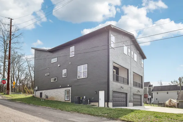 $3,500 | 2213 18th Avenue North, Nashville, TN 37208