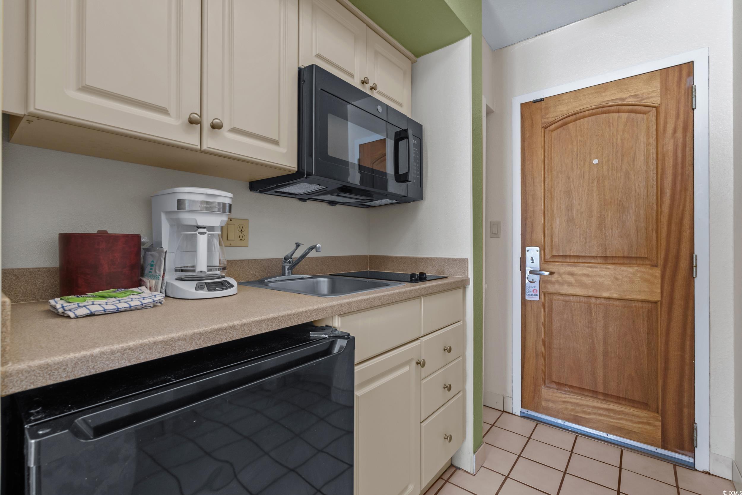 9550 Shore Drive, Unit 1209 Myrtle Beach, SC 29572 - Photo 4 of 34