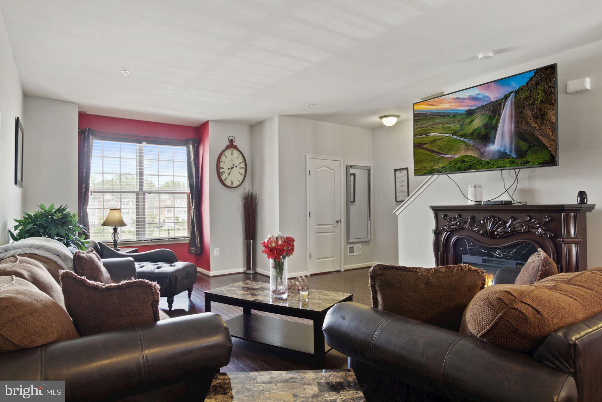 904 Winter Run Road Middle River, MD 21220 - Photo 5 of 38 Living Room