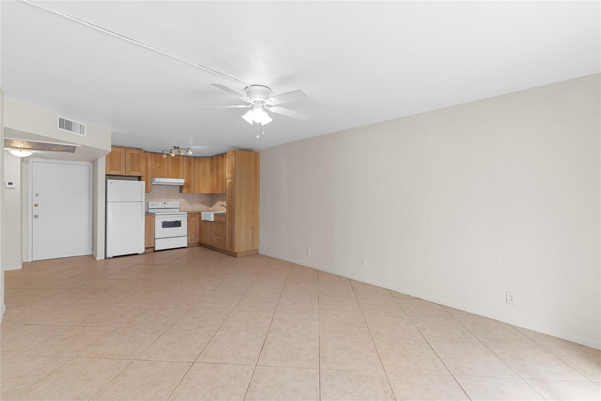 101 East McNab Road, Unit 112 Pompano Beach, FL 33060 - Photo 15 of 19 Photo 15