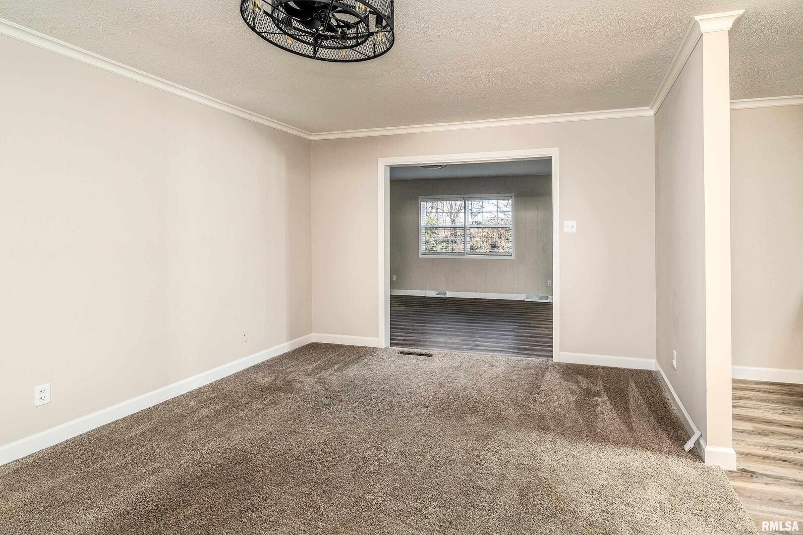 203 Fairway Vista Road Murphysboro, IL 62966 - Photo 19 of 44 a view of an empty room with a window