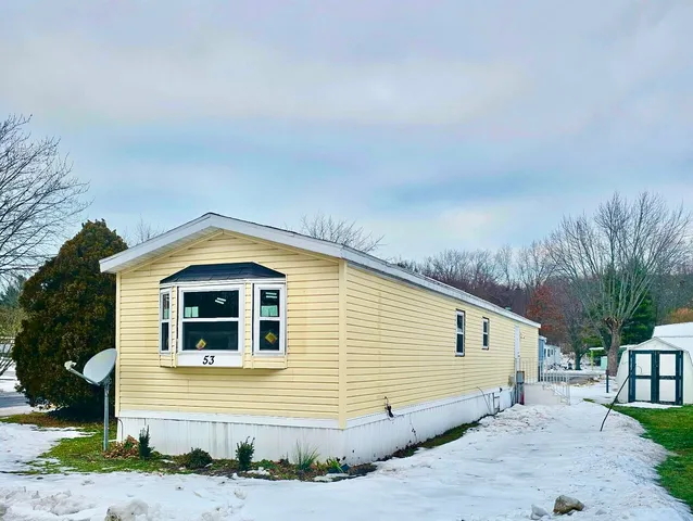 $44,900 | 1565 North M-63 Benton Harbor, Unit 53, Benton Harbor, MI 49022