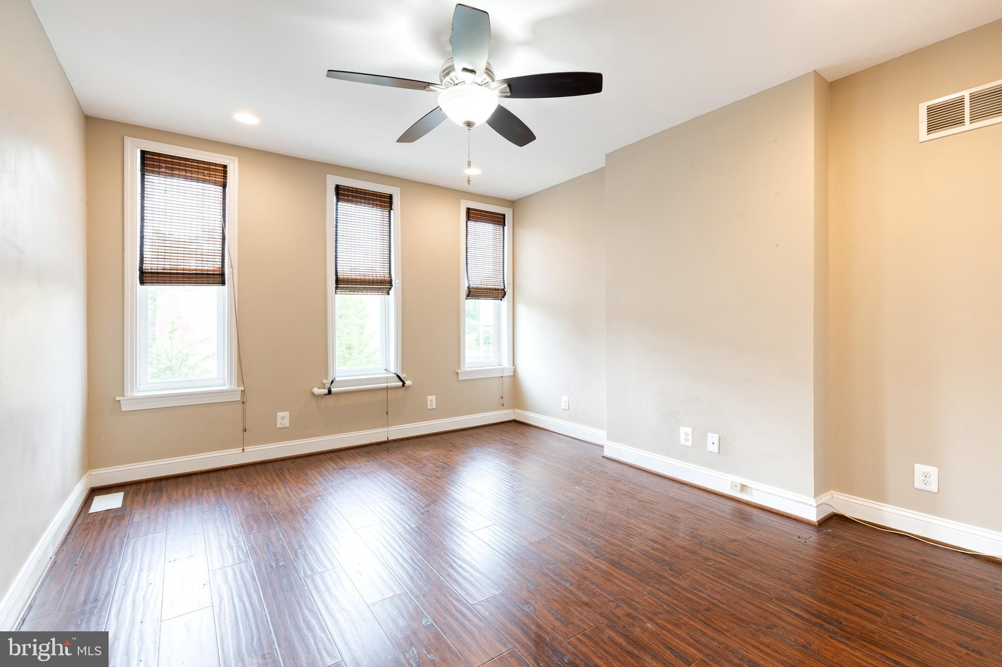 2049 Division Street Baltimore, MD 21217 - Photo 29 of 38
