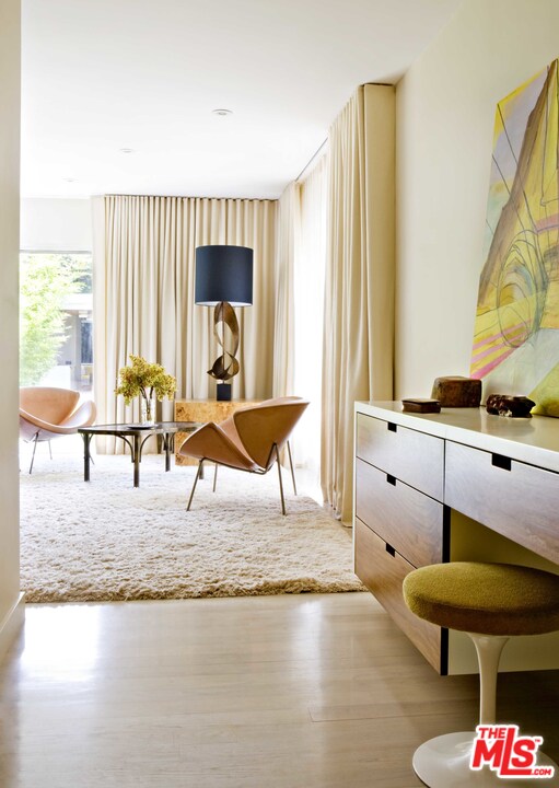 431 Homewood Road Los Angeles, CA 90049 - Photo 14 of 27
