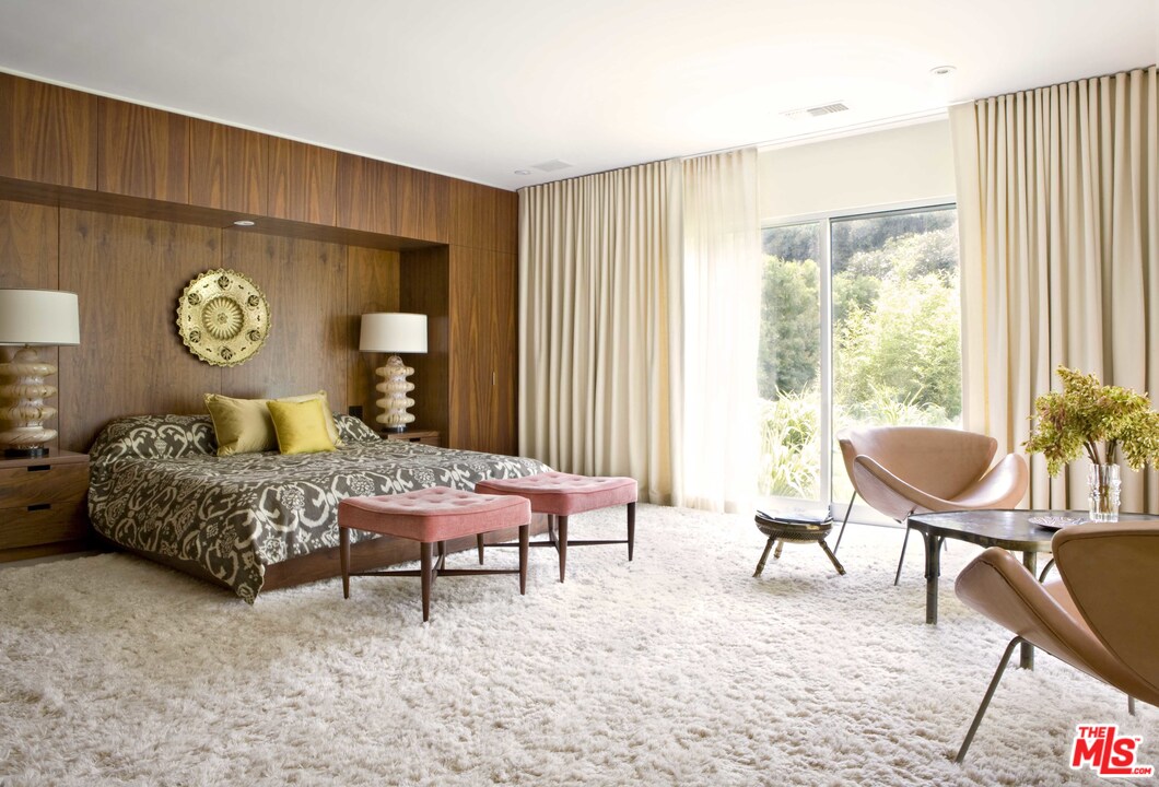 431 Homewood Road Los Angeles, CA 90049 - Photo 15 of 27