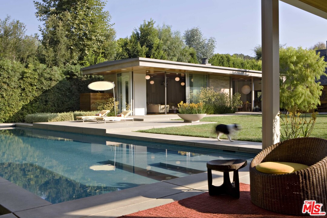 431 Homewood Road Los Angeles, CA 90049 - Photo 20 of 27