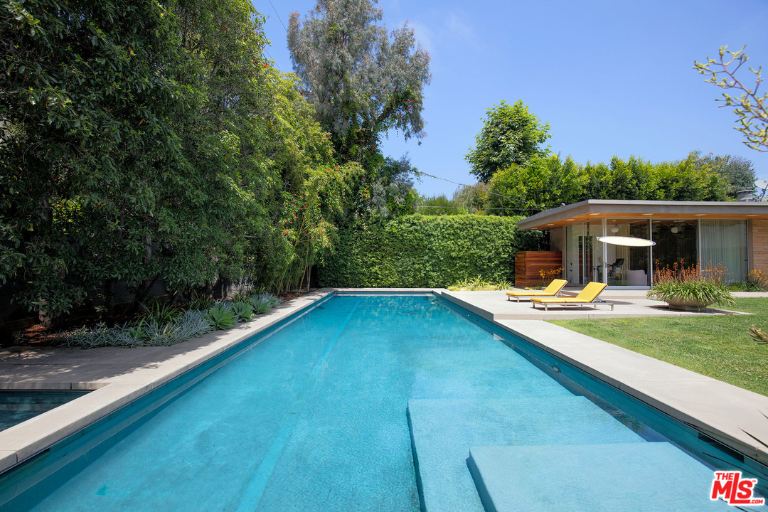 431 Homewood Road Los Angeles, CA 90049 - Photo 25 of 27