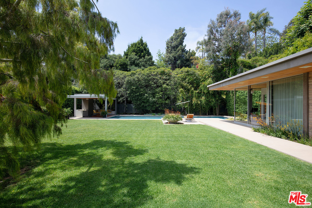 431 Homewood Road Los Angeles, CA 90049 - Photo 27 of 27