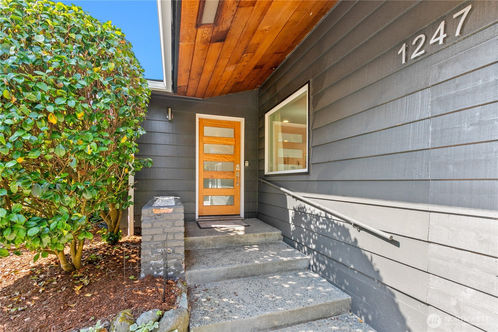 1247 Racine Street Bellingham, WA 98229 - Photo 3 of 34