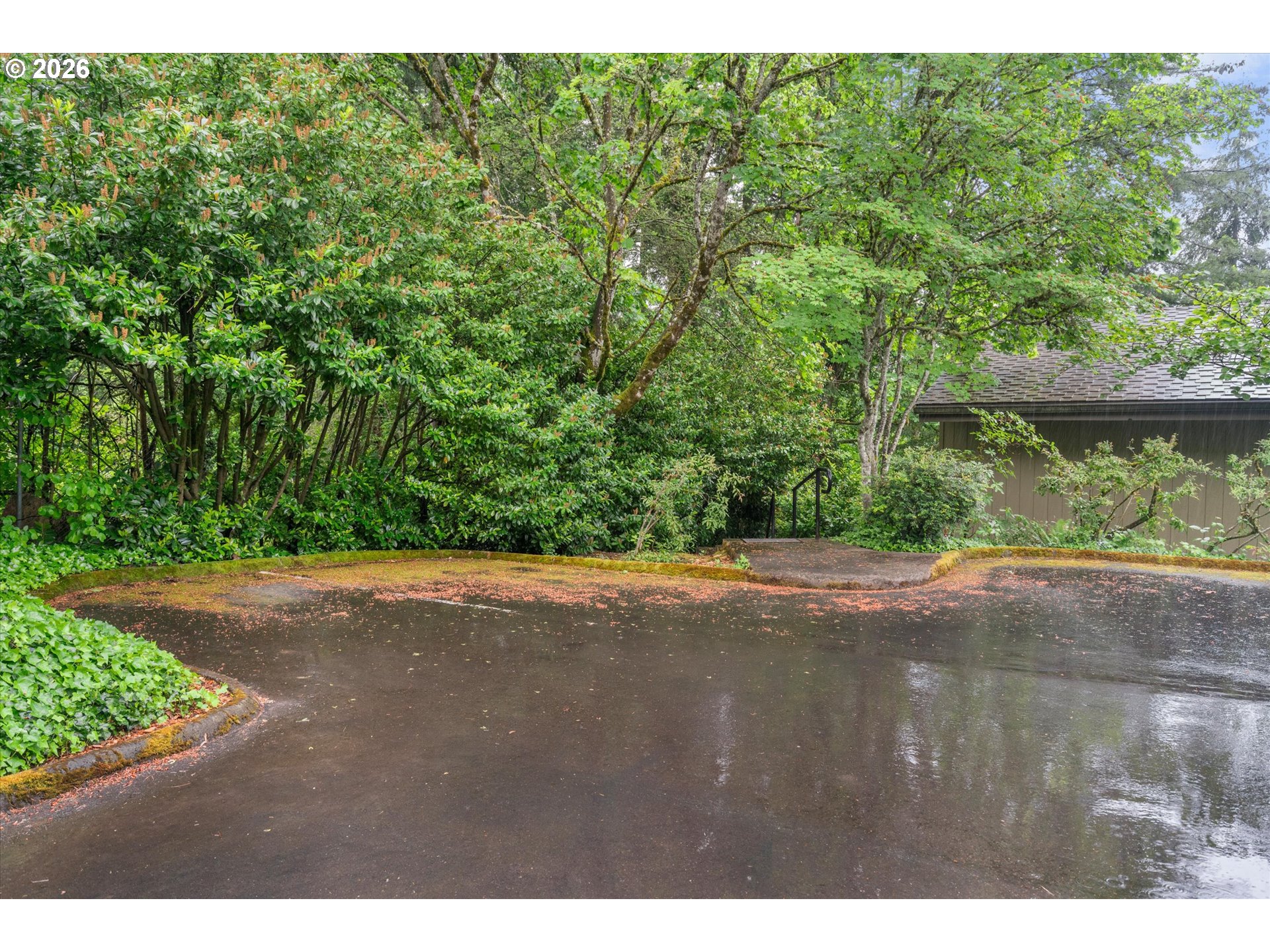 7740 Southwest Barnes Road, Unit B Portland, OR 97225 - Photo 25 of 33 Gallery Image 25
