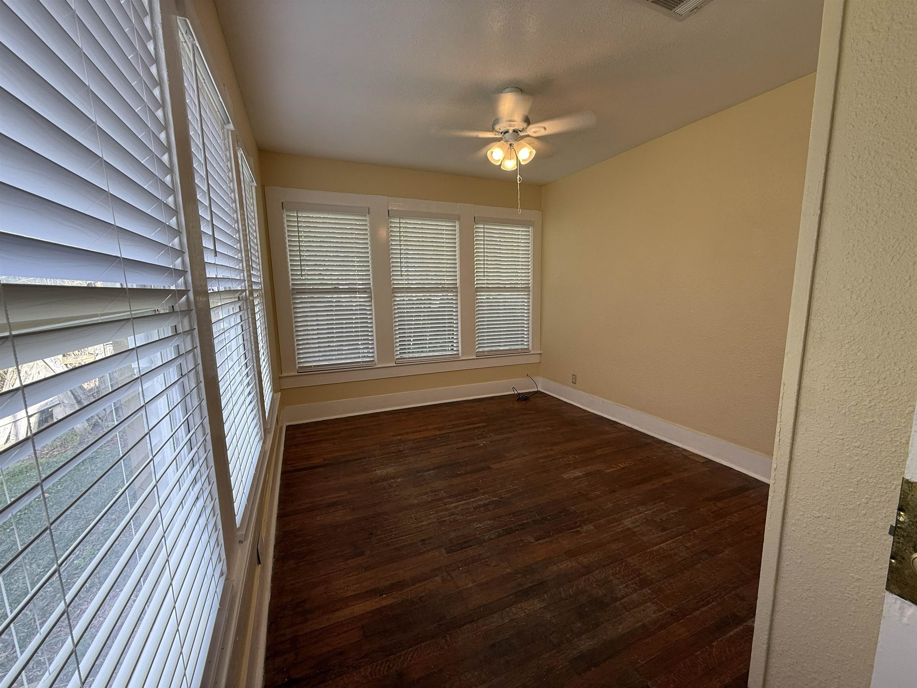 2260 Rusk Street Beaumont, TX 77701 - Photo 8 of 15