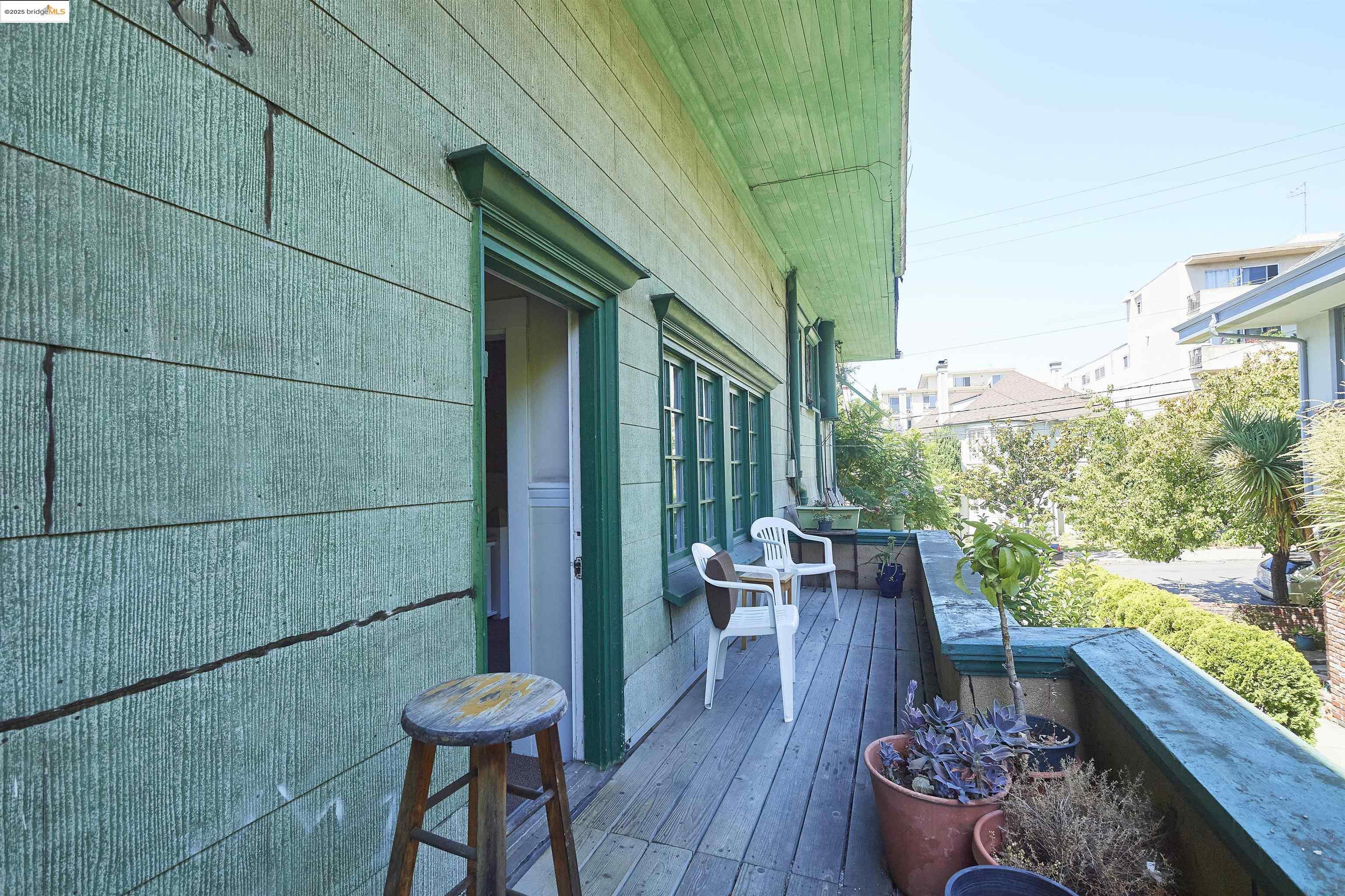 400 Lagunitas Avenue Oakland, CA 94610 - Photo 14 of 14