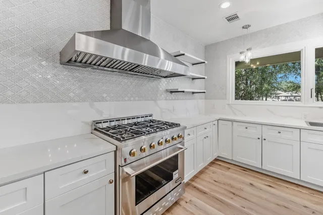 $411,750 | 50 Hunters Creek Drive, Huntsville, TX 77340