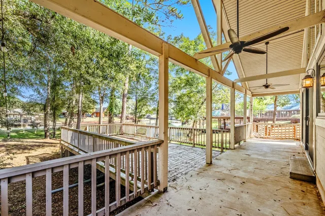 $411,750 | 50 Hunters Creek Drive, Huntsville, TX 77340