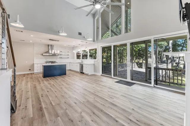 $411,750 | 50 Hunters Creek Drive, Huntsville, TX 77340