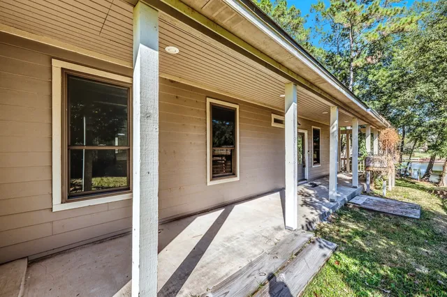 $411,750 | 50 Hunters Creek Drive, Huntsville, TX 77340