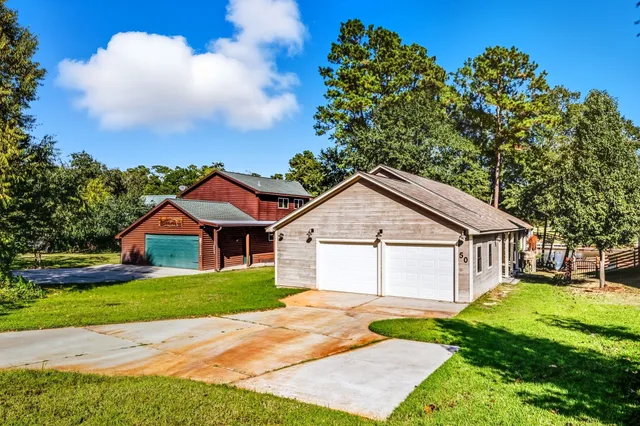 $411,750 | 50 Hunters Creek Drive, Huntsville, TX 77340