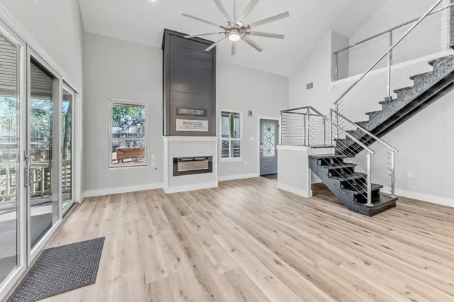 $411,750 | 50 Hunters Creek Drive, Huntsville, TX 77340