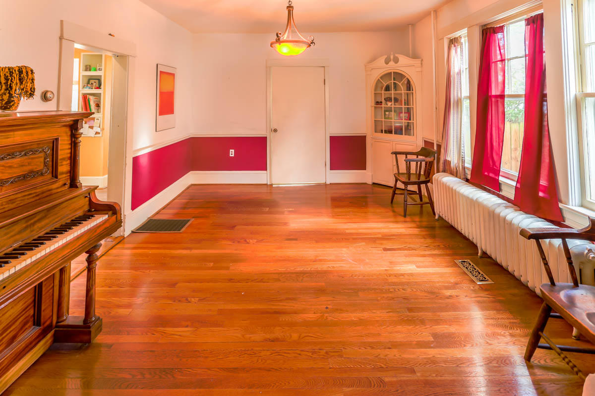 1822 Arlington Road Southwest Roanoke, VA 24015 - Photo 11 of 44 DGA_3187-HDR-12