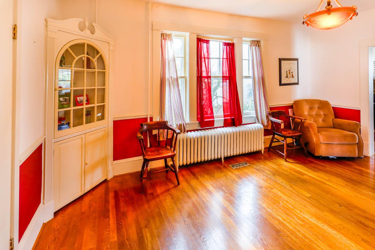 1822 Arlington Road Southwest Roanoke, VA 24015 - Photo 12 of 44 DGA_3192-HDR-13
